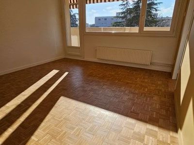 T3 – Rénové – Monplaisir - Sans Souci – 2ème Etage - Ascenseur — miniature 2