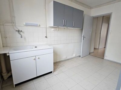 T3 – Part-Dieu, proche Hall Bocuse - Lyon 6 - 5ème Etage – Balcon — miniature 12