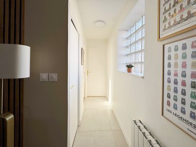 T3 entièrement rénové – 64 m² – Balcon & cave — miniature 6