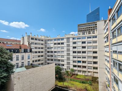 T3 – Part-Dieu, proche Hall Bocuse - Lyon 6 - 5ème Etage – Balcon — miniature 11