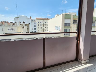 T3 – Part-Dieu, proche Hall Bocuse - Lyon 6 - 5ème Etage – Balcon — miniature 6